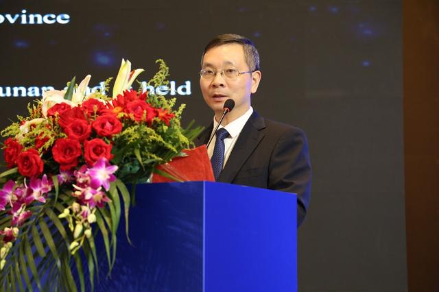 ▲5月25日,第二届中非经贸博览会推介会在义乌举行。图为陈恢清在作推介。 伍鹏程 摄