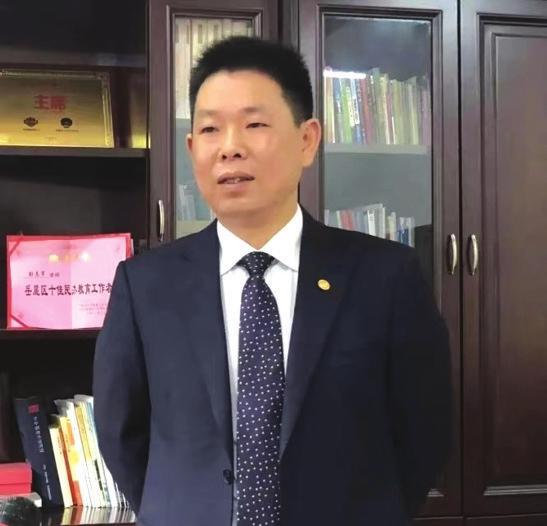 長沙永輝藝術培訓學校校長彭誌軍。