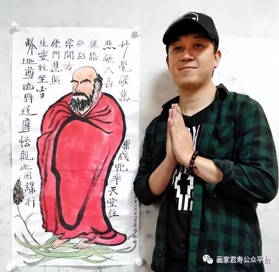 著名演员潘粤明用君寿宫廷口诀画法创作《红衣达摩图》