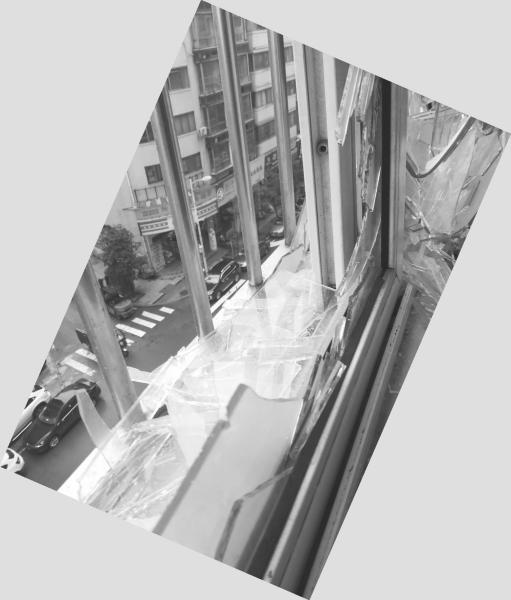 疑因羽绒服静电引爆泄露天然气 株洲一男子被烧伤