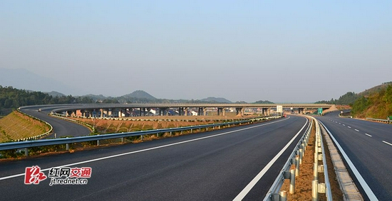 　南岳至衡阳高速公路。（资料图）