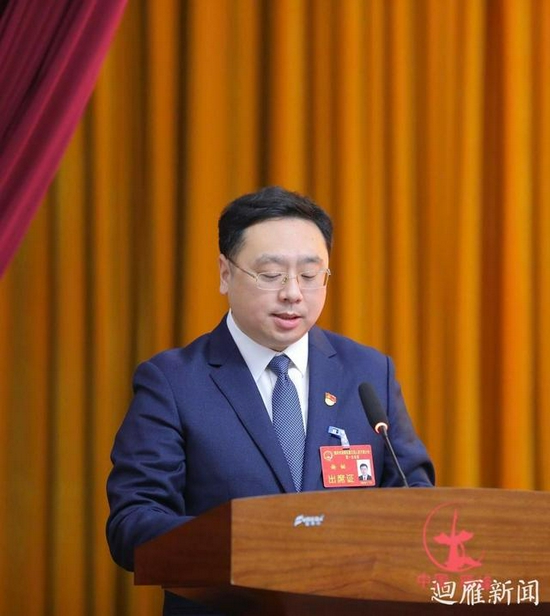谢韬当选雁峰区人民政府区长。