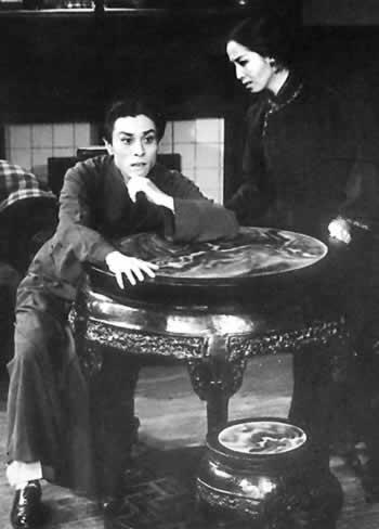 历史上的今天：12月27日