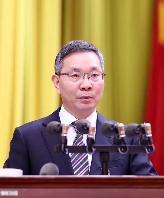 陈恢清代表