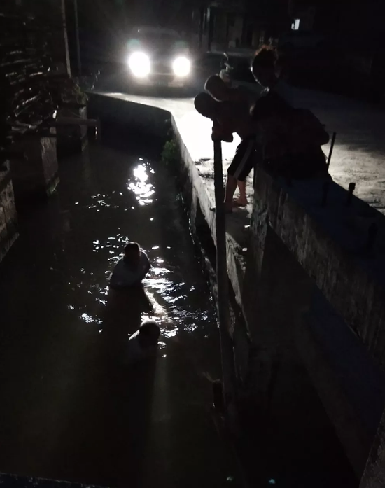 【镜头】洪水中 那些逆流而上的纪检人