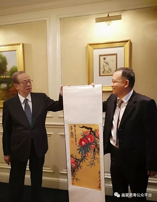 福田前首相收藏君寿宫廷画法《多寿图》