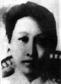 赵一曼像