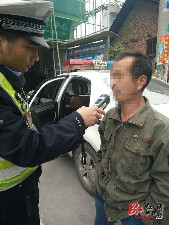 新邵：免费品尝推销酒 司机酒驾被查