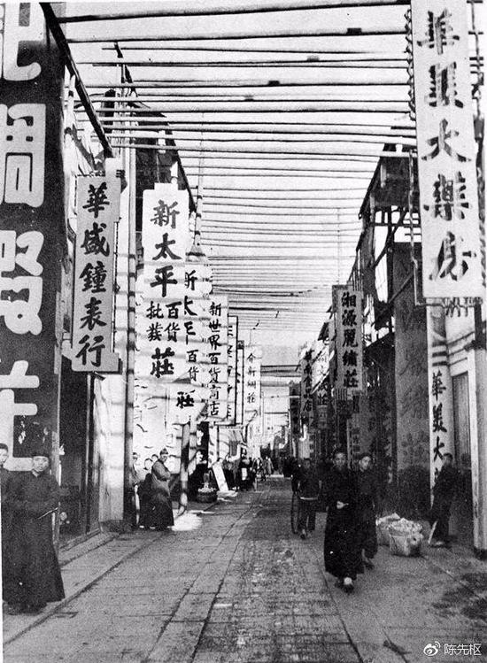 大火前的八角亭