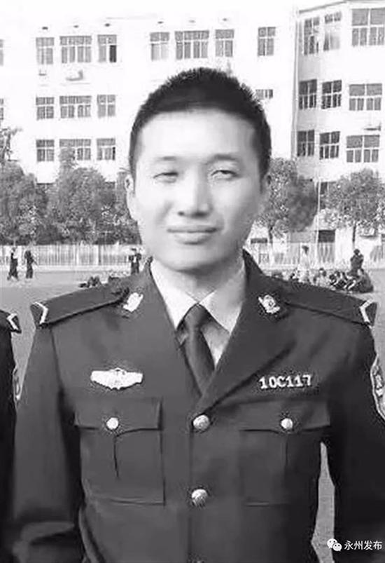 因公牺牲的27岁刑警唐志强