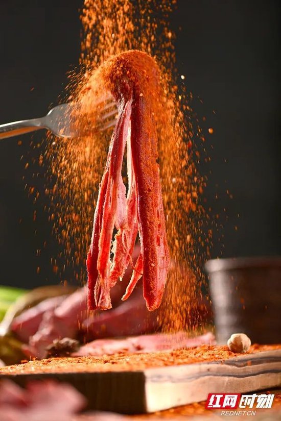 新晃黄牛肉。