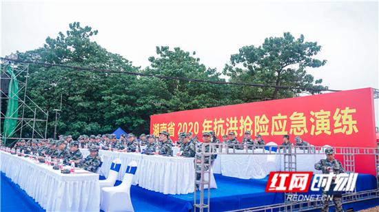 　6月20日，“人民至上 生命至上”湖南省2020年抗洪抢险应急演练举行。