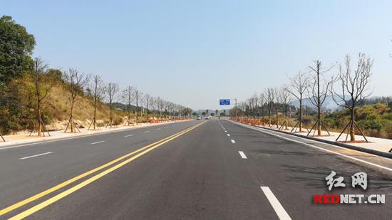 武广高铁衡山西站至南岳公路将于4月26日正式通车。
