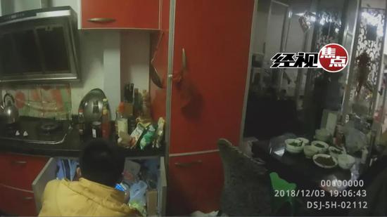 男子连续8年盗用天然气，涉案金额超十万被刑拘