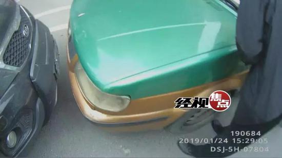 护航春运秩序：3台假的士“自投罗网”