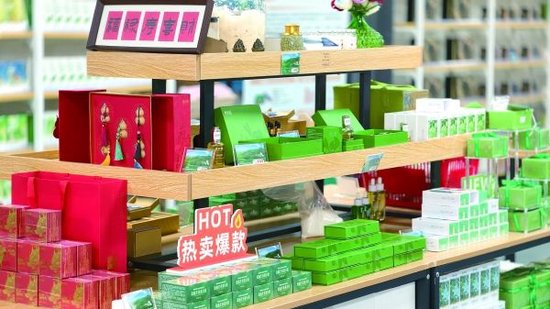 款式多元的龙脑产品。