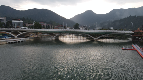 第三届邵阳旅发大会项目建设场景 摄影 李芳森