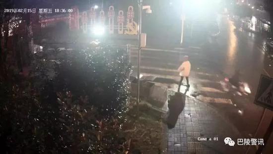 岳阳交警正在全城寻找这个人……发现线索请立即报警