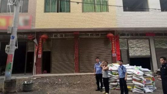 （▲指认现场）