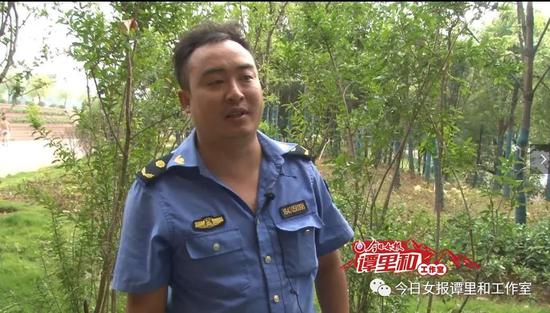 刘飞说:我是个退伍军人,也是一名城市管理者,怎么能见死不救呢。本文图片均为“ 今日女报谭里和工作室” 图