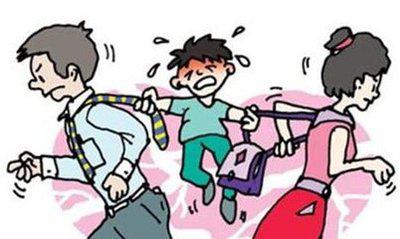 长沙某男女双双婚内出轨同居并生下了两儿子 该如何抚养？