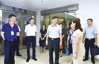 湖南省政协副主席、省工商联主席张健在长沙调研非公有制经济