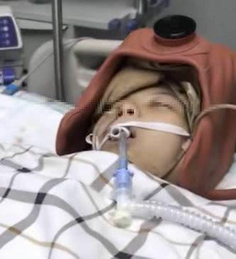 高二湖南女生跳楼后脑死亡 曾因早恋被说“不配在这个班”