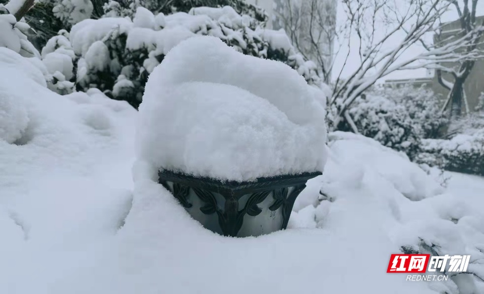 此轮降雪导致湖南69个县市区出现积雪，52个县市区超过5厘米，32个县市区超过10厘米。（湖南省气象局供图）