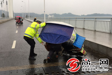 常德交警：我们在这里守护你的幸福