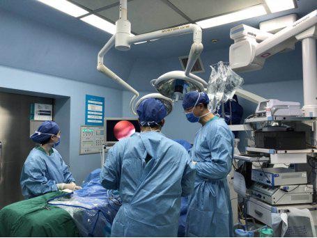 长期拿饮料当水喝 长沙中年男子痛风发作不能行走