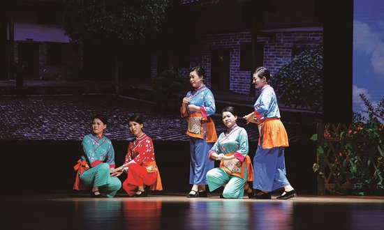 2024年“迎春花开”反邪教文艺汇演优秀节目《胡嫂》。