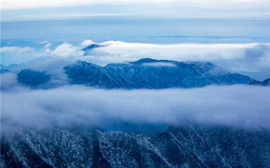 (娄底市新化县境内的大熊山。从大的区域看,大熊山属于雪峰山的一部分。曾文贵 摄)