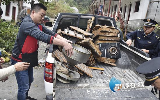 浏阳市市场监督局关停两处无证生产作坊