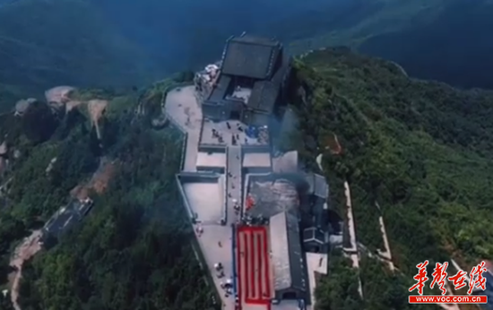 (“网约湘游·五一去哪儿”南岳衡山vlog截图。)