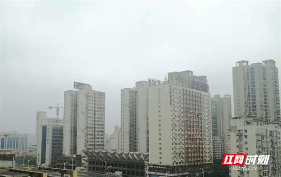 今日长沙阴雨天气。