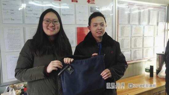 长沙准留学生丢失银行卡签证 幸好公交车司机