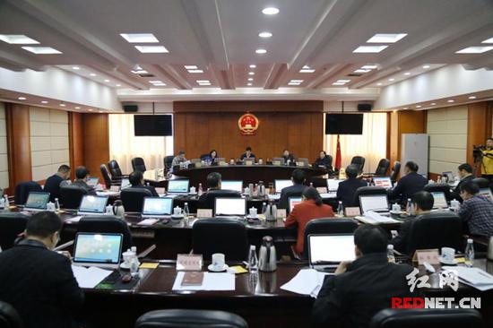 12月28日上午，湖南省十二届人大常委会召开第123次主任会议。