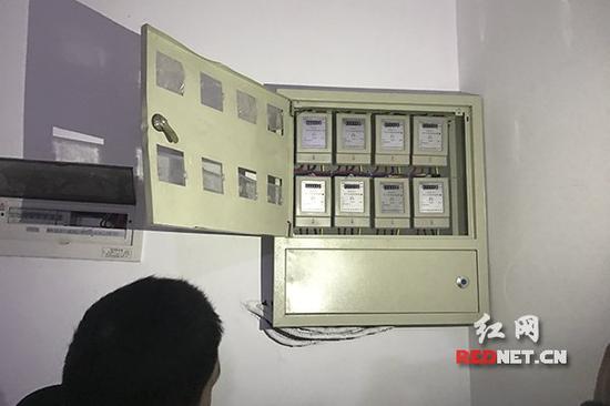 一套房装8个电表,有业主对此忧心忡忡。