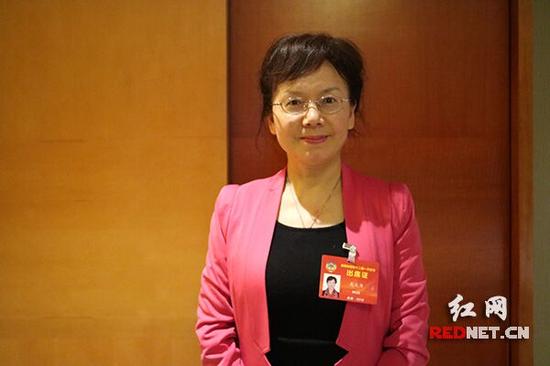 湖南省政协十二届一次会议闭幕 一起听委员参