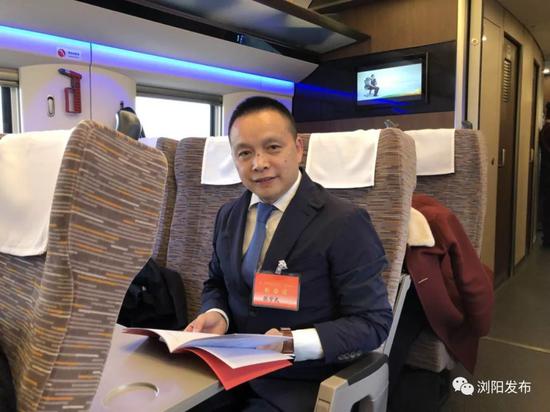 浏代表张学武 全国两会上建言乡村振兴