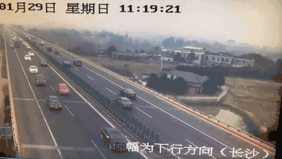 　　11时20分：长张高速长沙段双向通行恢复正常