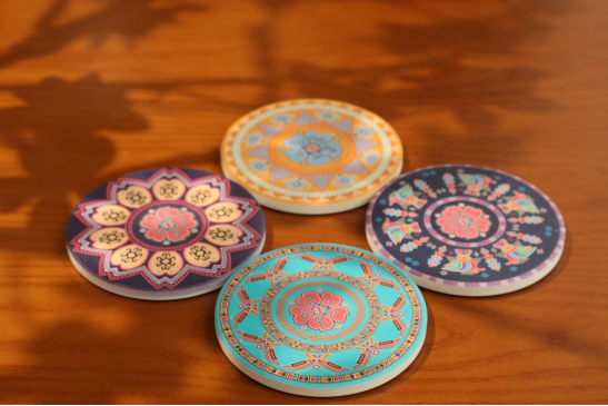 ▲芙蓉镇非遗文创产品