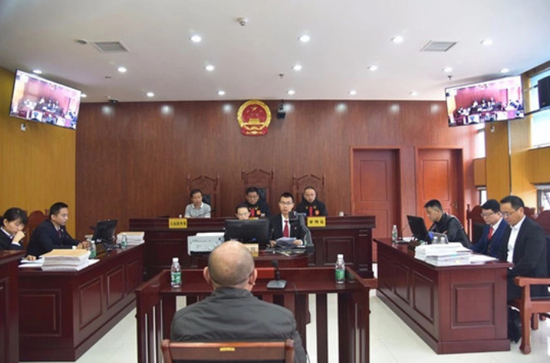 益阳一落马局长涉罪受审 曾充当洞庭下塞湖非法矮围“保护伞”