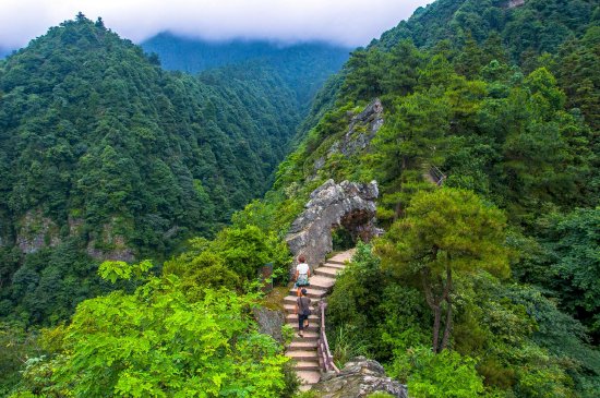 武冈云山仙人桥神秘耐人寻味。摄影:张越 图片由主办方提供