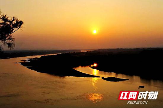 位于桃花源景区的古潇湘八景之一“渔村夕照”。