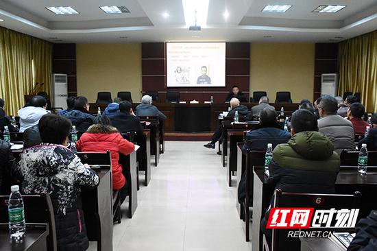 12月26日，衡阳市城市管理行政执法局举行“将改革进行到底”专题学习讲座