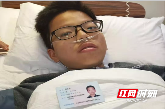 周天乐。
