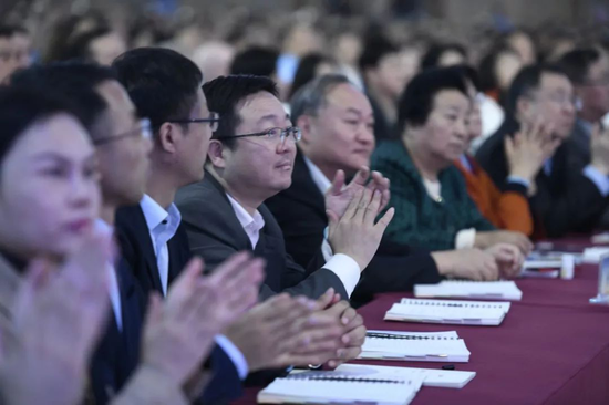 企业家们在“四合院”《文化自信与民族复兴》的课堂上