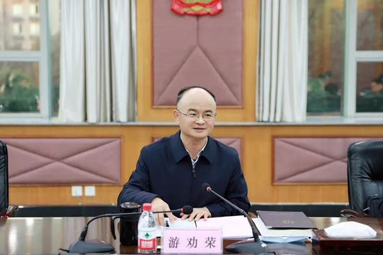 湖北省高级人民法院党组书记、院长游劝荣