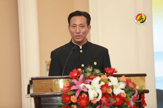 　湖南省武术协会常务副主席郝钢发言。